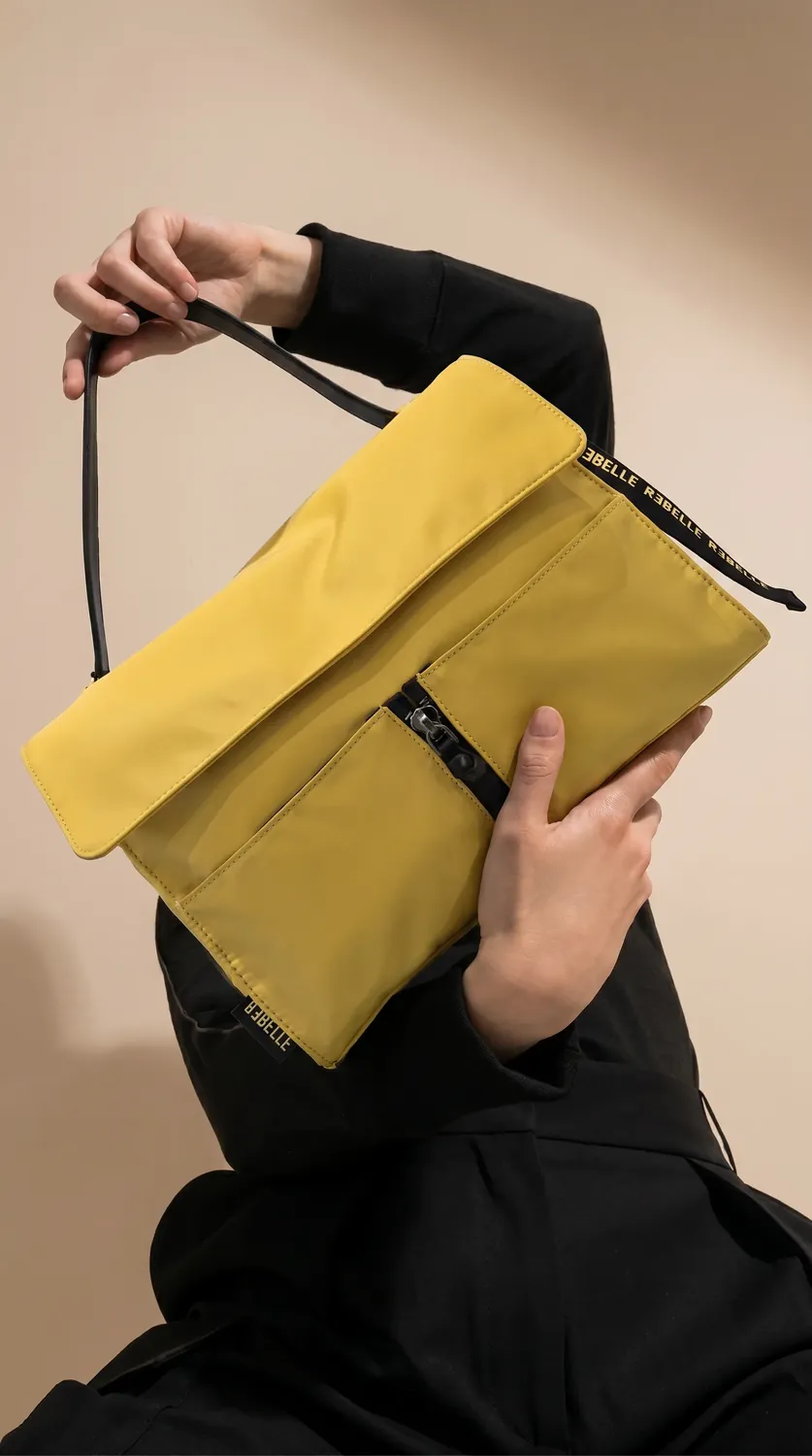 Immagine lifestyle di borsa per borse e accessori | CS Creation